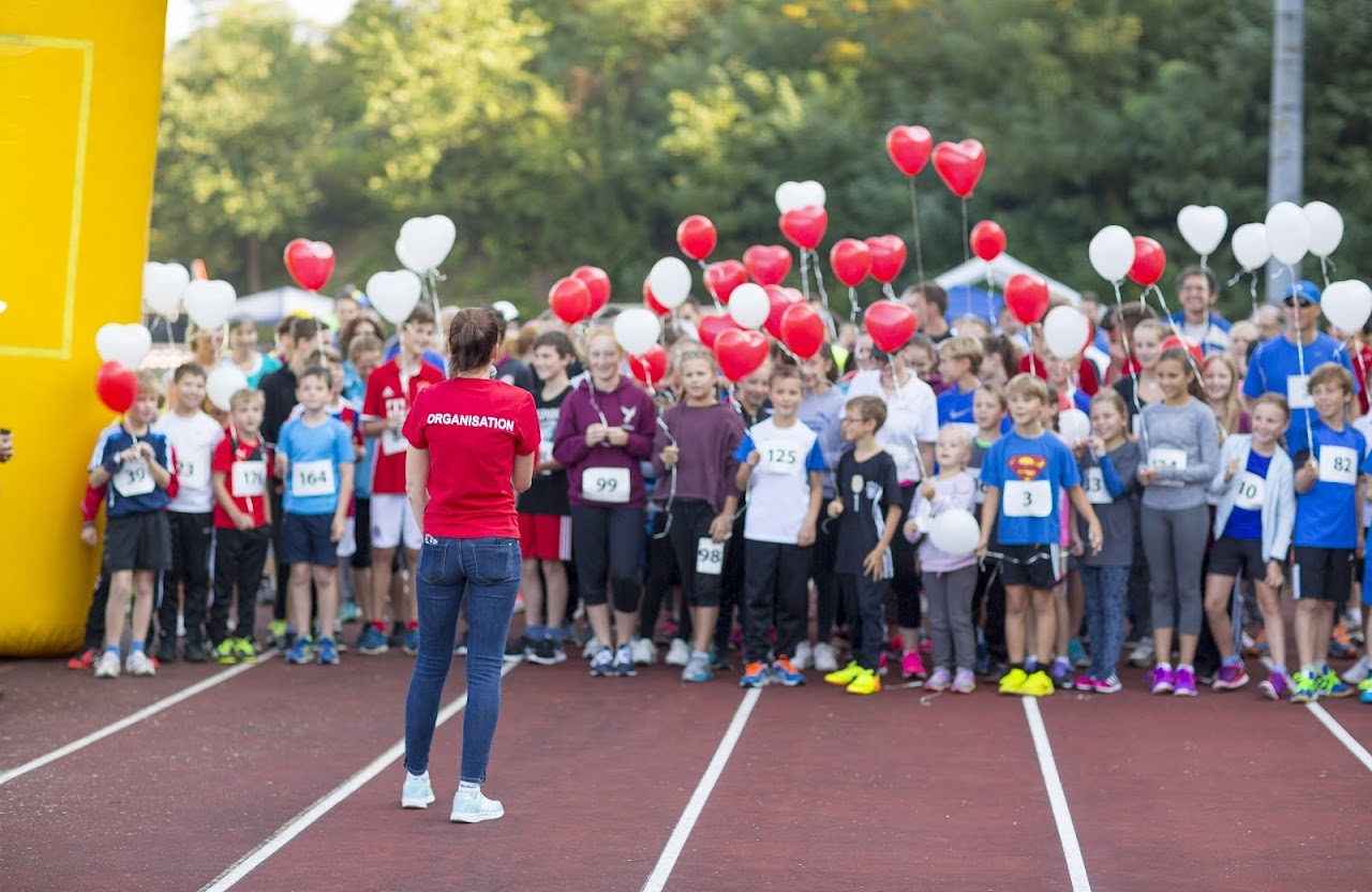 Bild vom 9. Benefizlauf im Jahr 2016. Dies ist das 132. Bild.